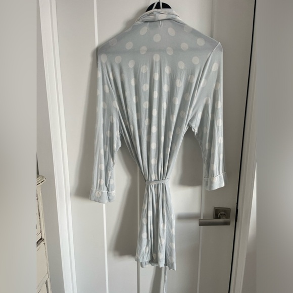 Polka dot robe - Picture 2 of 5